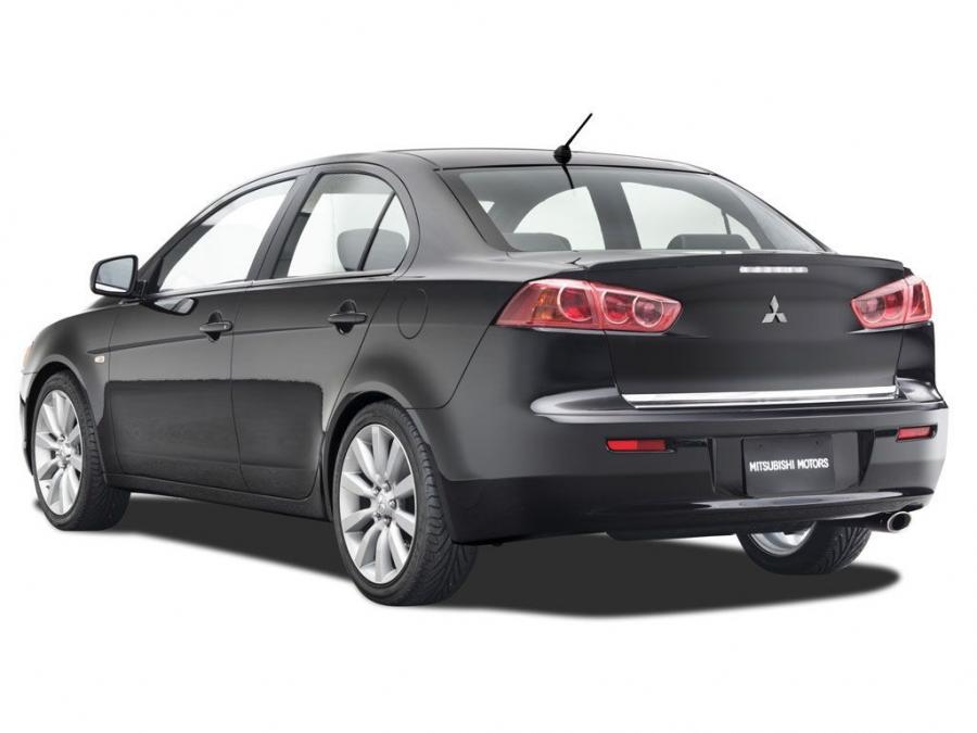  Mitsubishi Lancer X Sedan 2007 года  (фото 3 из 9)